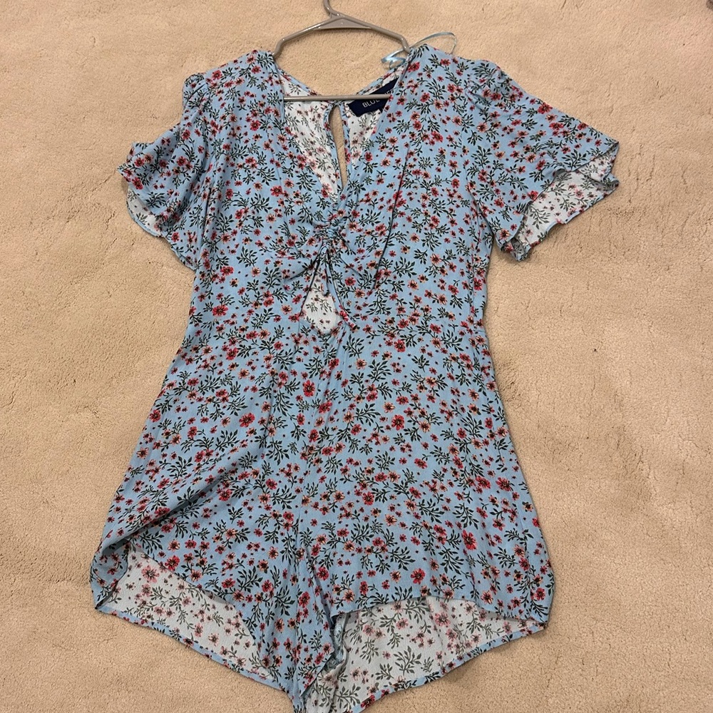 Bluelife Patterned Romper w cutout, Size Medium